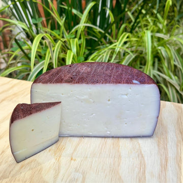 Chèvre au Vin Rouge